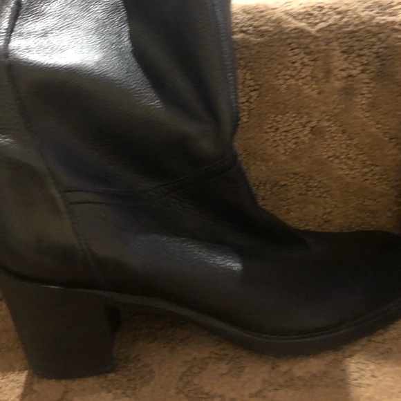 Women’s mid cut boots - Picture 3 of 4